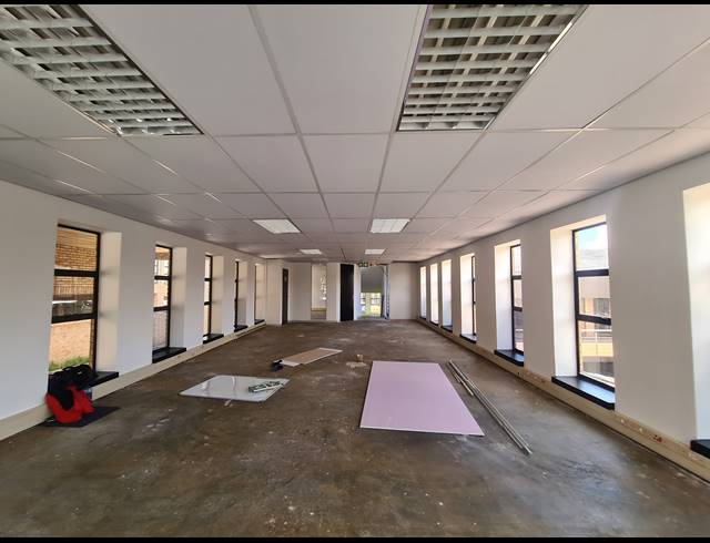 277M² OFFICE TO LET IN HURLINGHAM
